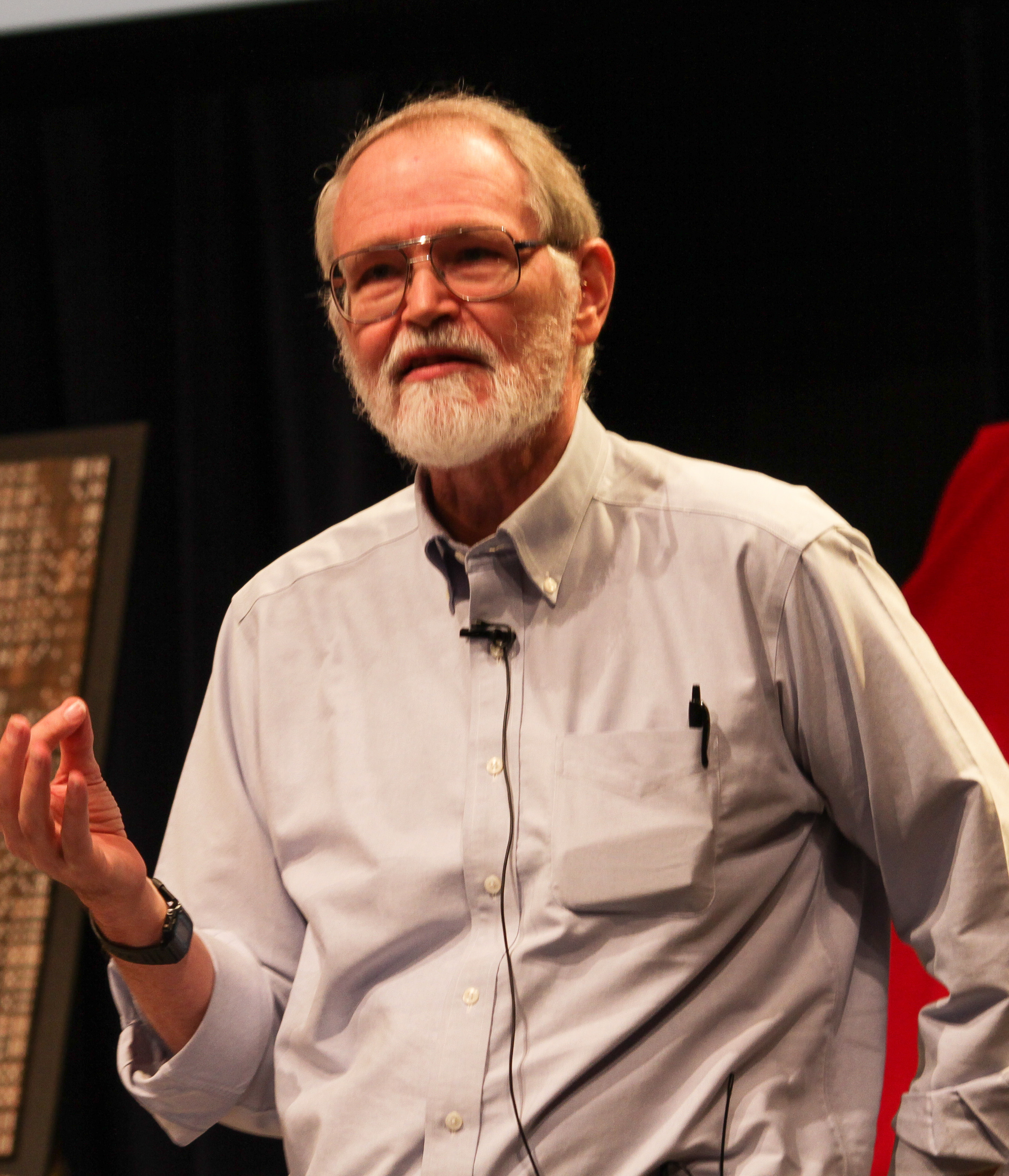 Brian Kernighan in 2012 at Bell Labs 1(cropped)